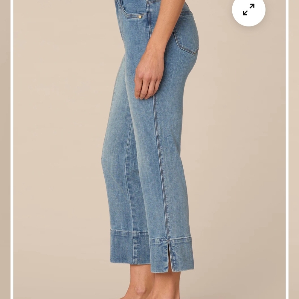 Democracy Sky Blue Cropped Jeans - Picture 3 of 7